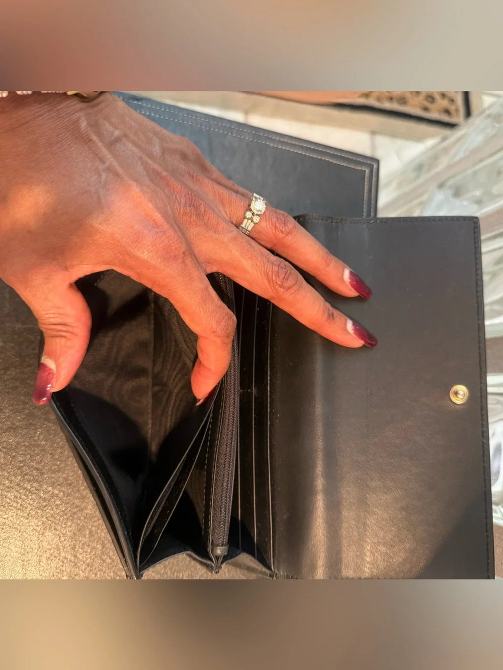 Gucci Black Guccissima Leather Bow Flap Continental Wallet. EUC.